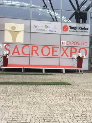 Wejście na targi branżowe SacroExpo